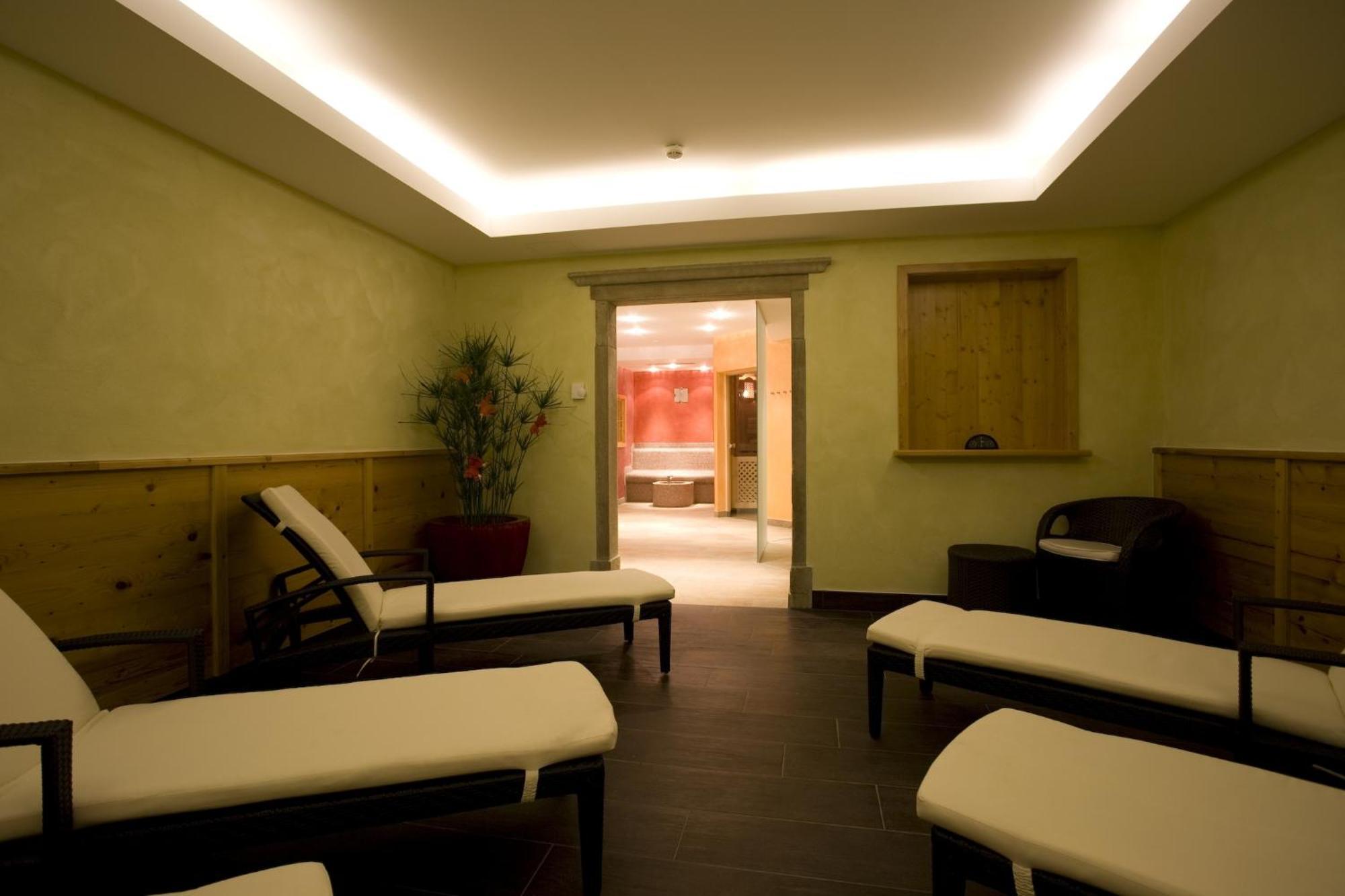 Hotel Seraina Sils Maria Bagian luar foto
