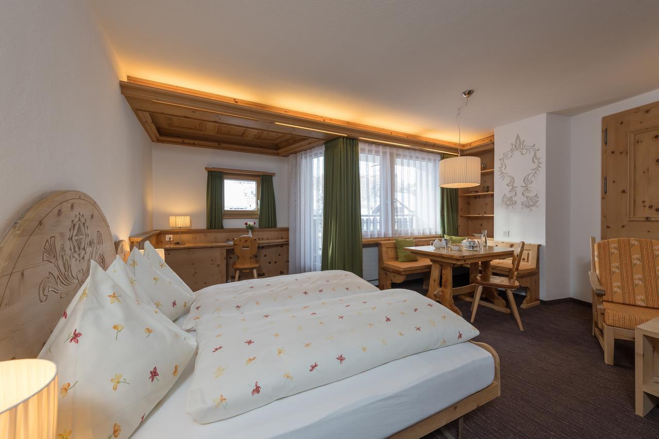 Hotel Seraina Sils Maria Bagian luar foto