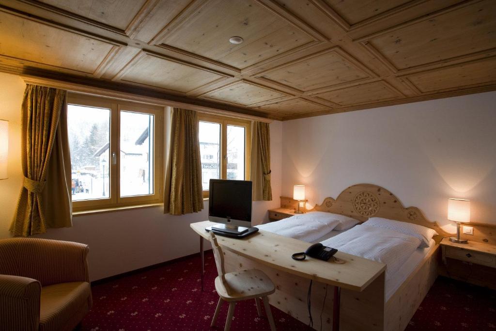 Hotel Seraina Sils Maria Bagian luar foto