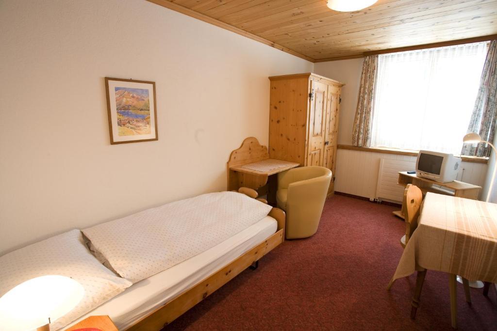 Hotel Seraina Sils Maria Ruang foto