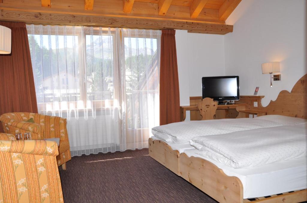Hotel Seraina Sils Maria Ruang foto