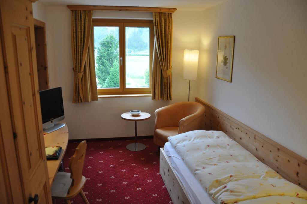 Hotel Seraina Sils Maria Ruang foto